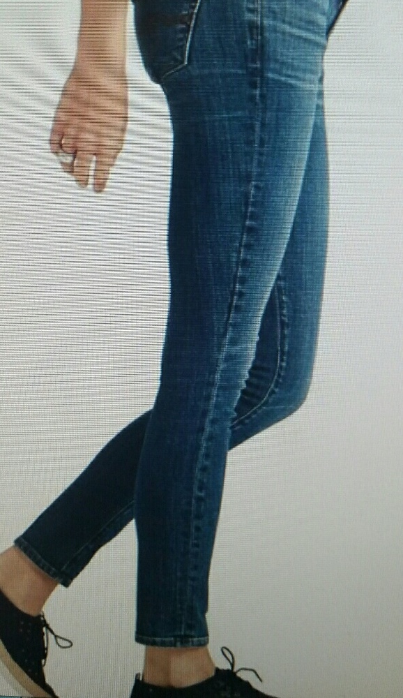 Lucky Brand - Lolita Skinny jeans.